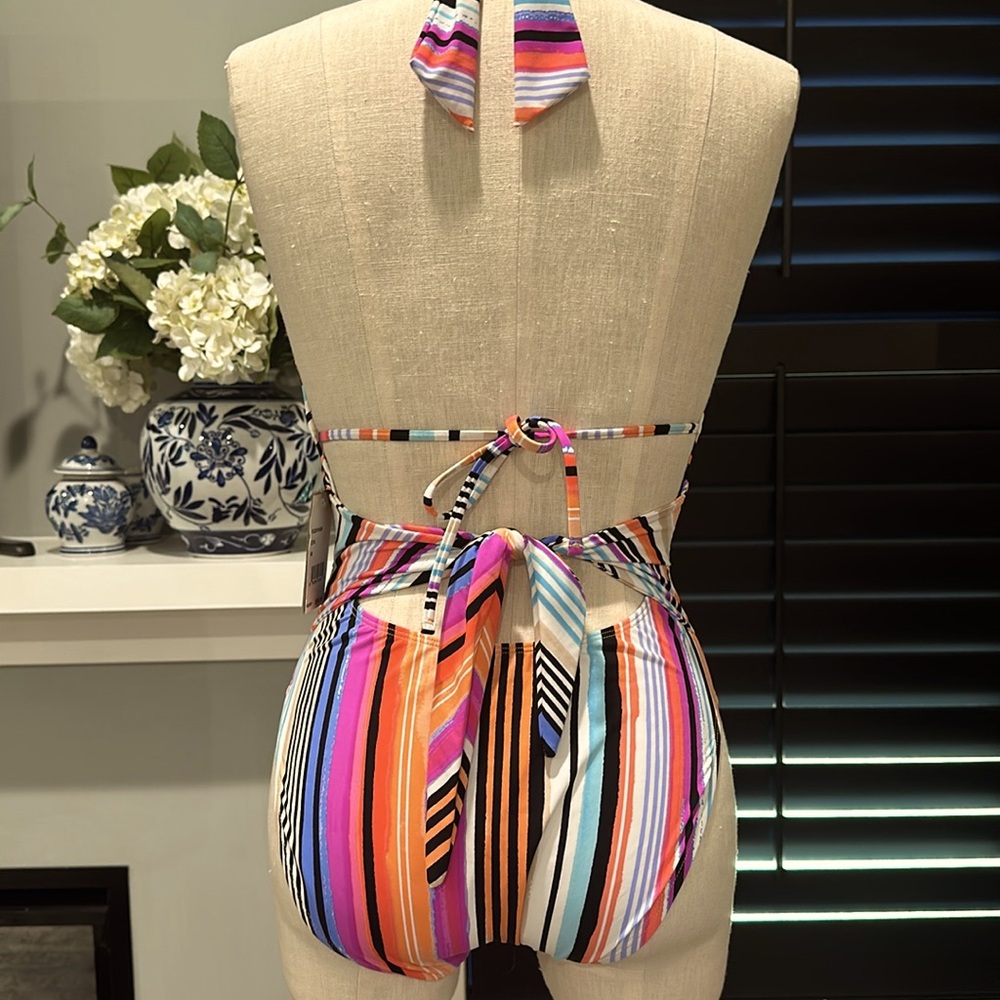 Kenneth Cole swimwear - Picture 2 of 3